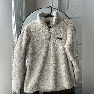 Patagonia Women's Off-White Teddy Jacket 1/4 Zip